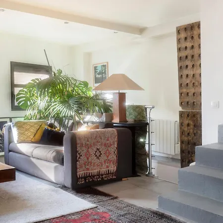 Charming Duplex In - Welkeys